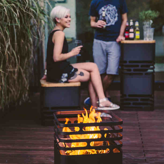 Brasero Cube - Höfats - Couleur noir - Chauffage bois terrasse 2 Brasero Cube - Höfats - Couleur noir - Chauffage bois terrasse 2