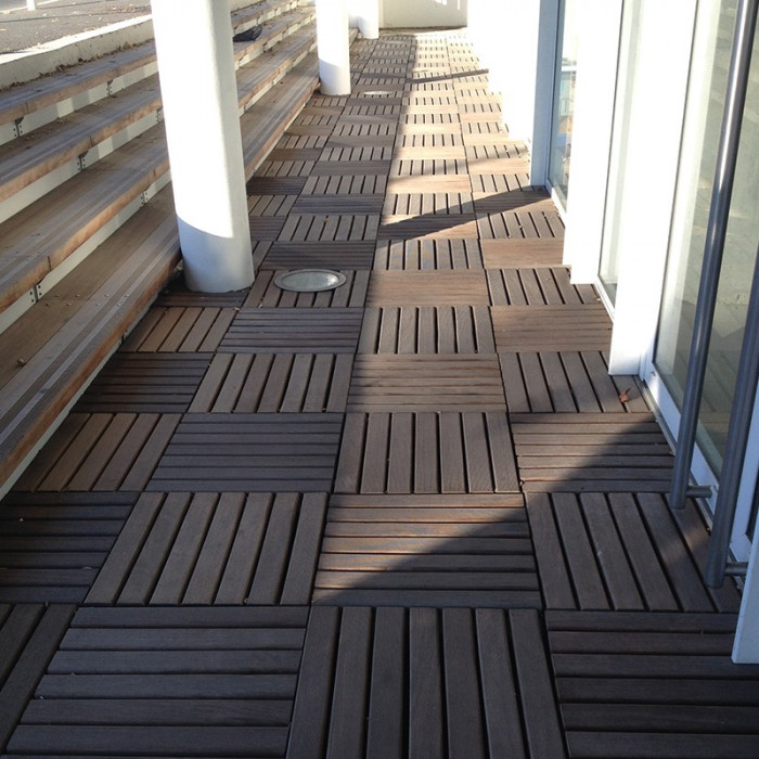 Réalisation d'une terrasse bois dalle sur plot dalle Jouplast Réalisation d'une terrasse bois dalle sur plot dalle Jouplast
