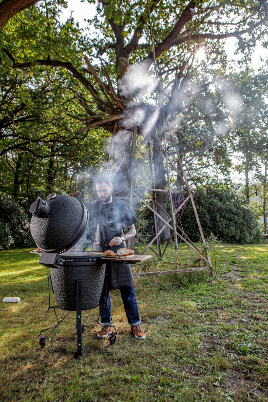 Cuisson sur barbecue Urban Medium Complete de la marque Néerlandaise The Bastard