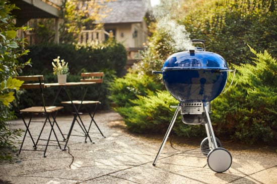 Barbecue à charbon Master Touch GBS E-5750, gamme phare de la marque 