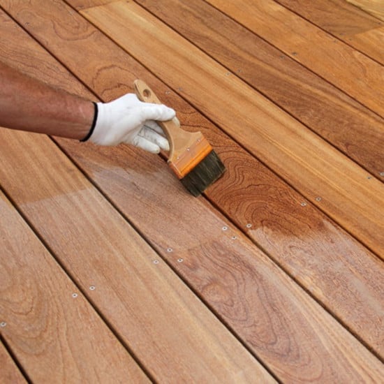 Uniformisation de la couleur de la terrasse après remplacement des lames