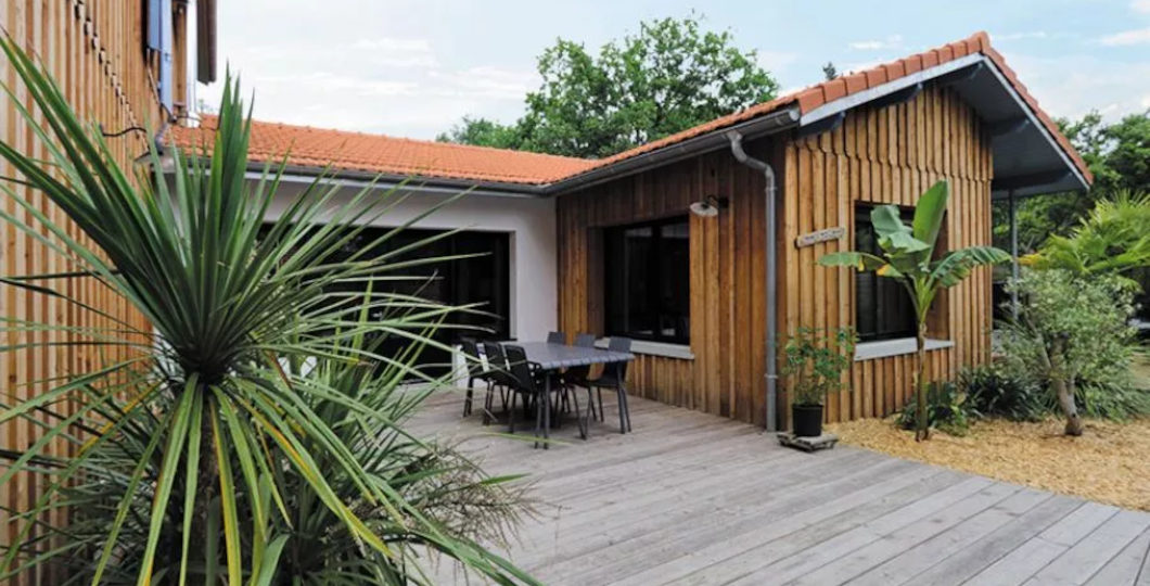 Belle maison du Cap Ferret avec bardage couvre-joint authentique en Pin