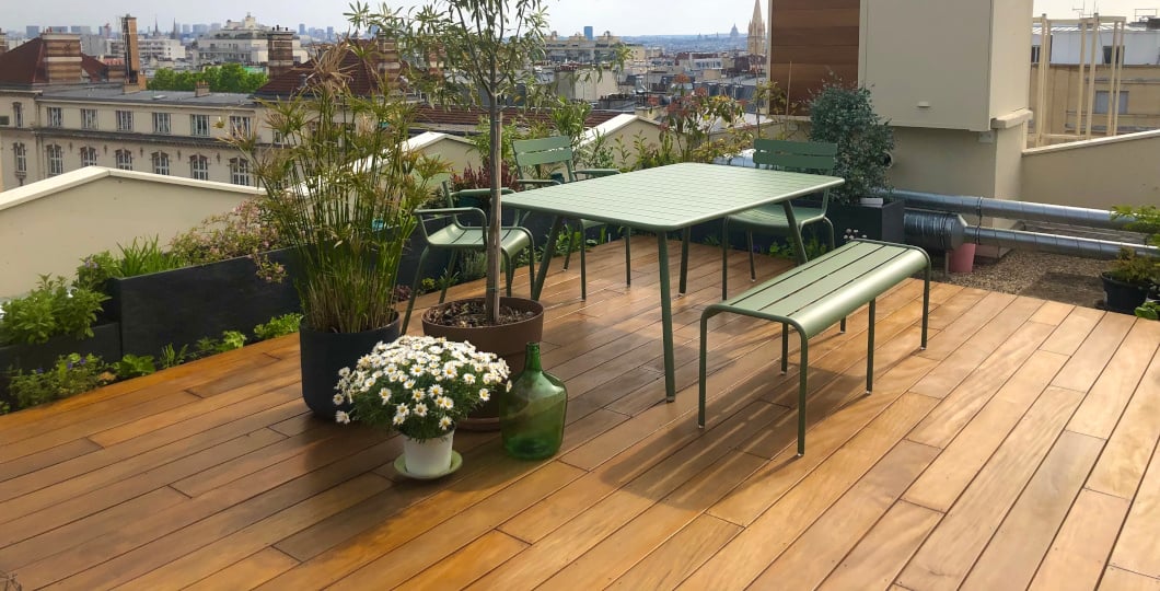 Nature Bois Concept - Saturez votre bois Garapa pour conserver sa belle teinte brun clair doré et sublimer votre terrasse